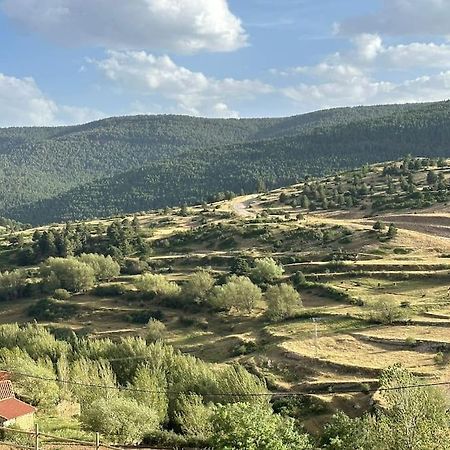 הוילה ואלדלינארס De La Nieve Y De Montana מראה חיצוני תמונה